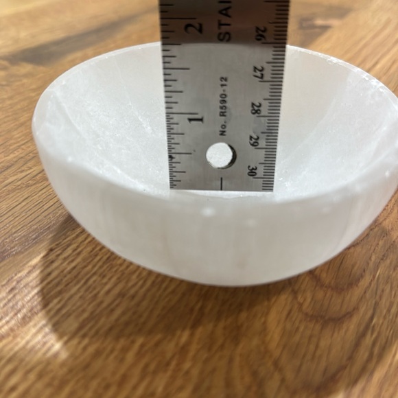 Small Selenite Bowl - Metaphysical Crystal - Picture 6 of 7